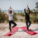 Private Yoga in den Dünen des Strandhotel Fischlands