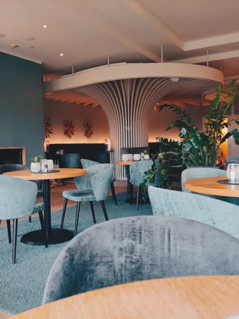 Kaminlounge im Strandhotel Dünenmeer