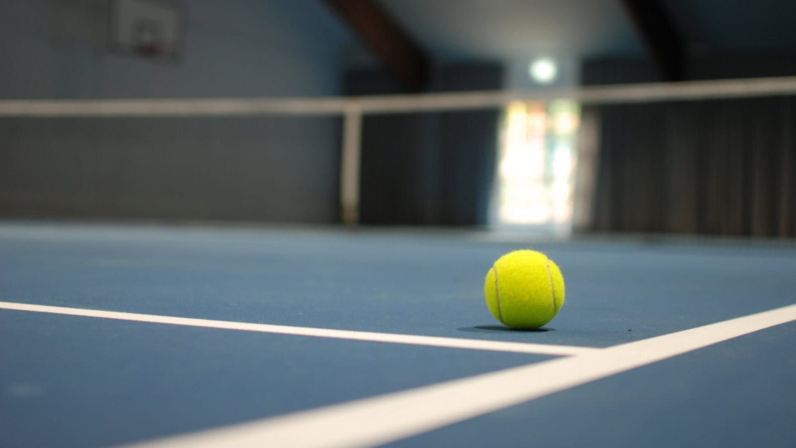 Tennishalle im Strandhotel Fischland