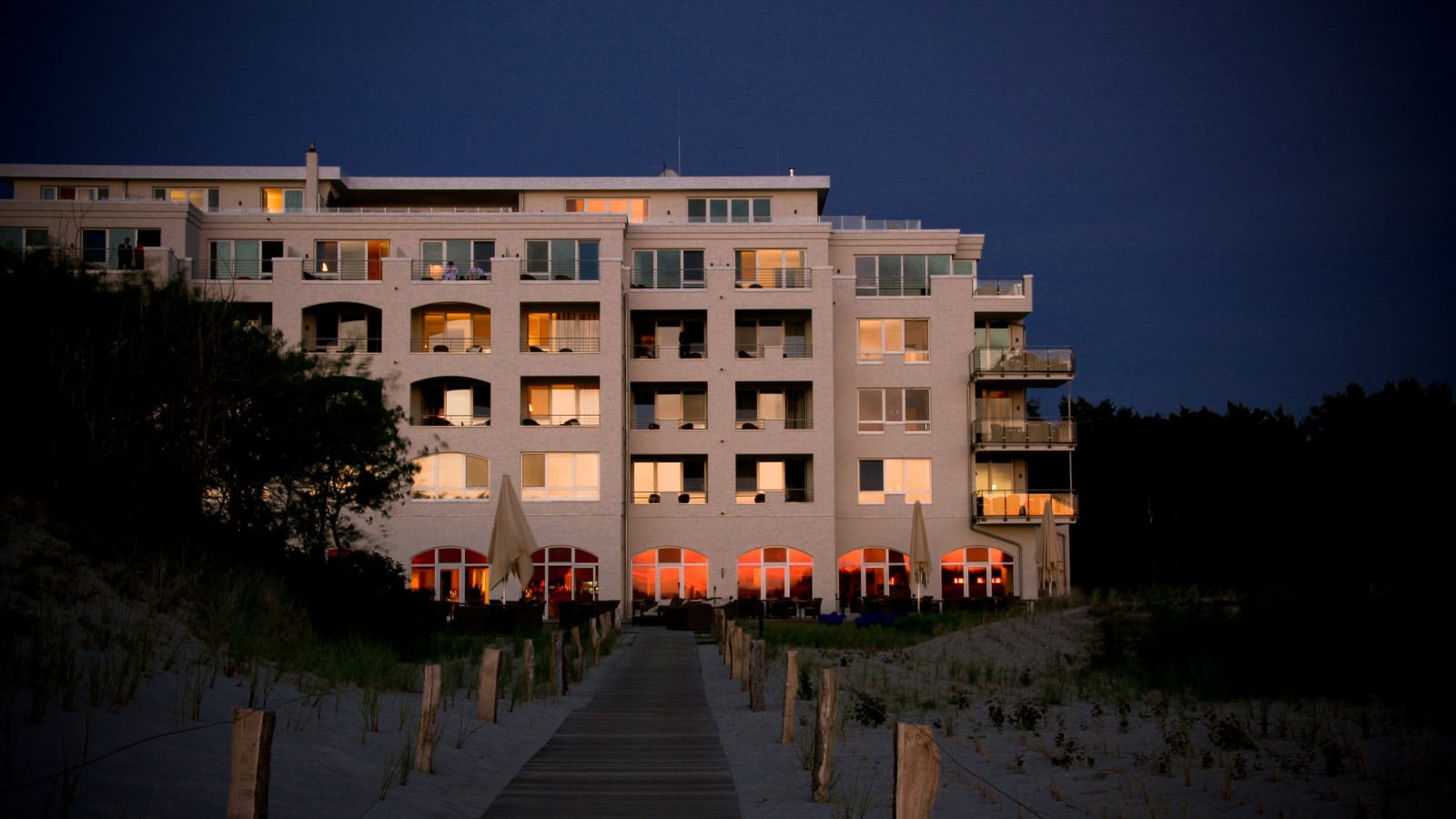 Außenansicht des Strandhotel Dünenmeers