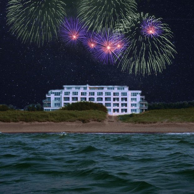 Feuerwerk über dem Strandhotel Dünenmeer