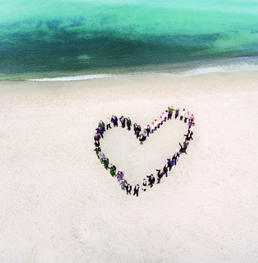 Herz aus Mitarbeitenden des Strandhotel Dünenmeers
