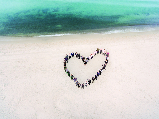 Herz aus Mitarbeitenden des Strandhotel Dünenmeers