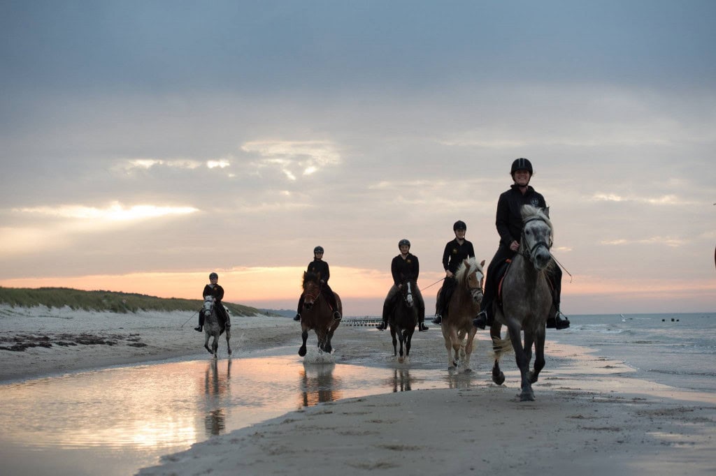 Ausreiten am Strandhotel Dünenmeer