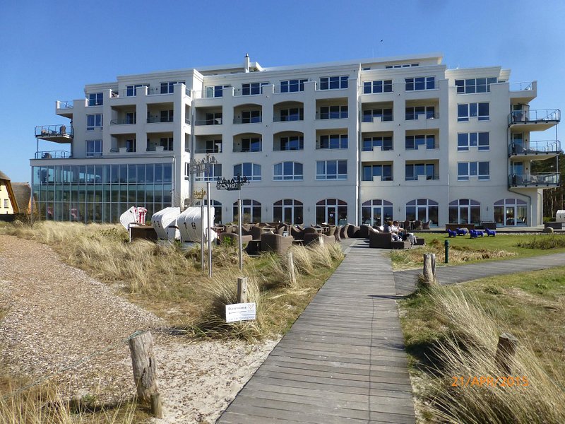 Außenansicht des Strandhotel Dünenmeers