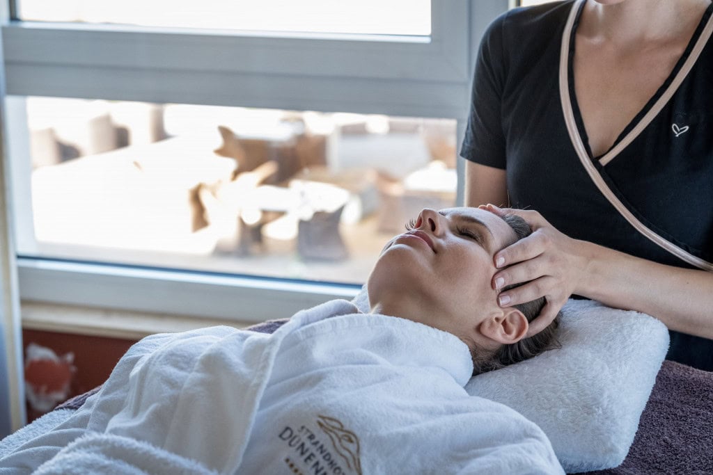 Gesichtsbehandlung im Strandhotel Dünenmeer